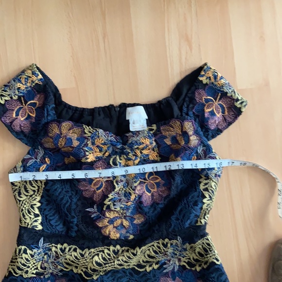 Foxiedox - Picture 7 of 16